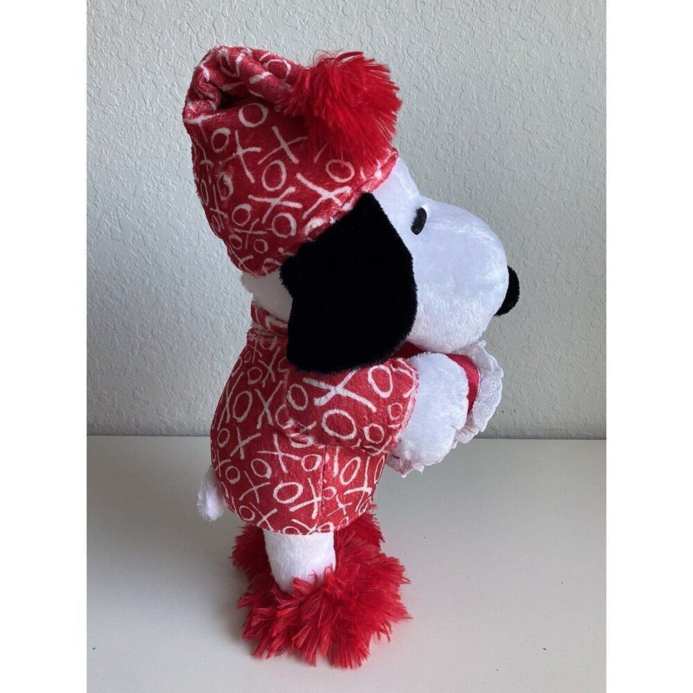 Peanuts SNOOPY Valentines Greeter Heart Pajamas And Slippers Hat Hugs Kisses NEW - Picture 8 of 13